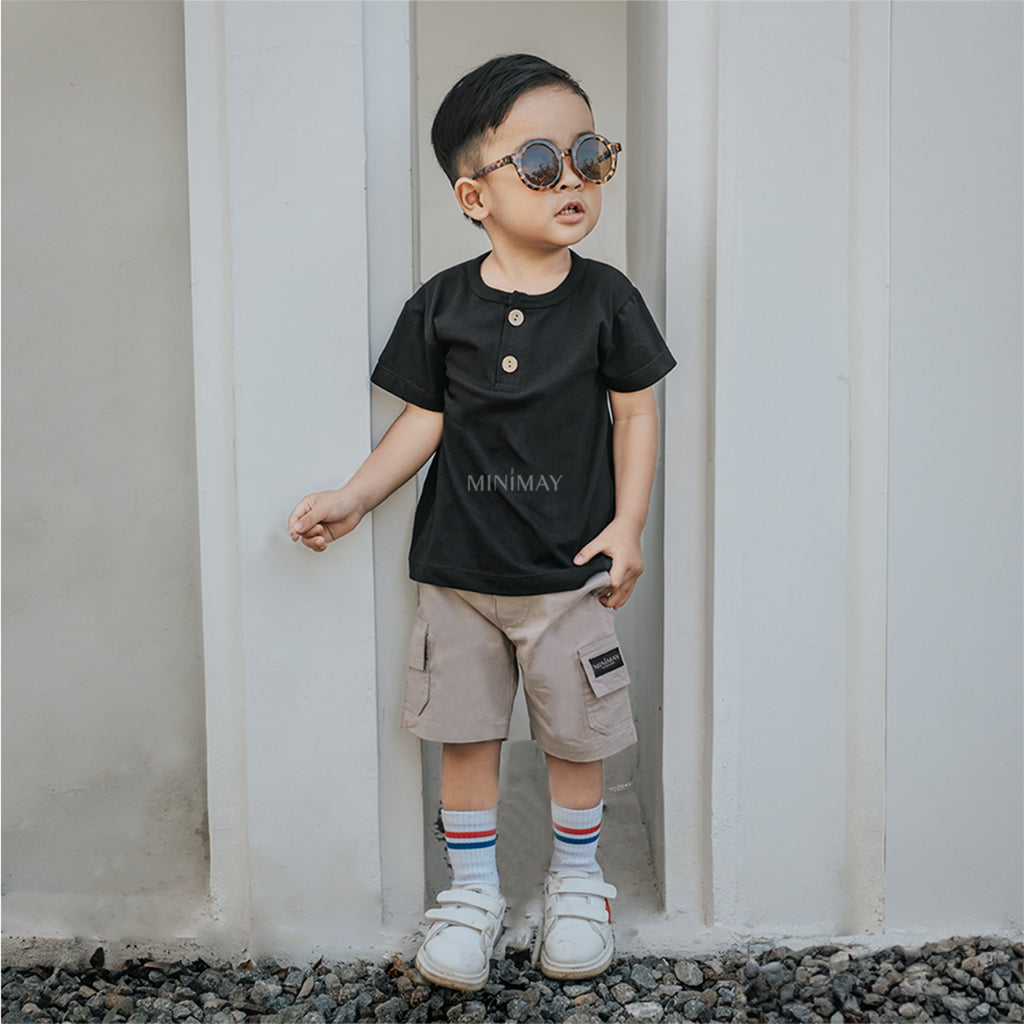 Celana Cargo Saku Pendek