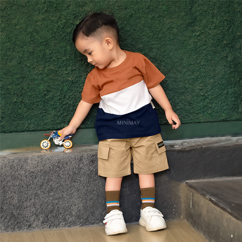 Celana Cargo Saku Pendek