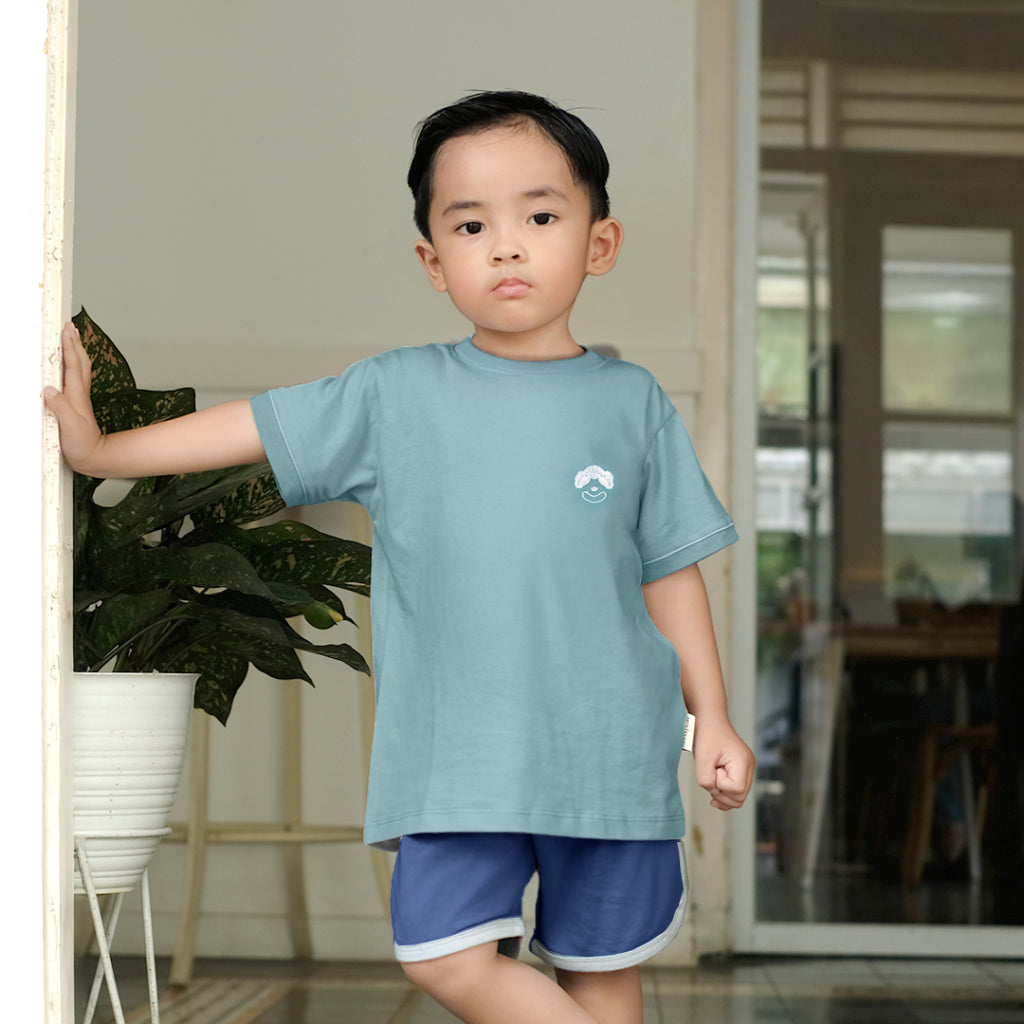 Celana Pendek Retro White Line