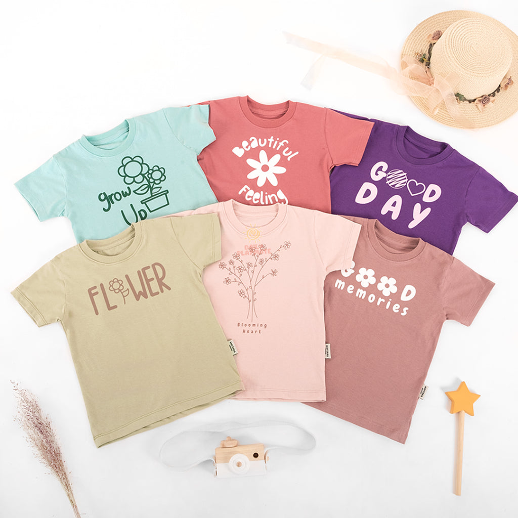Kaos Graphic Tee Girl
