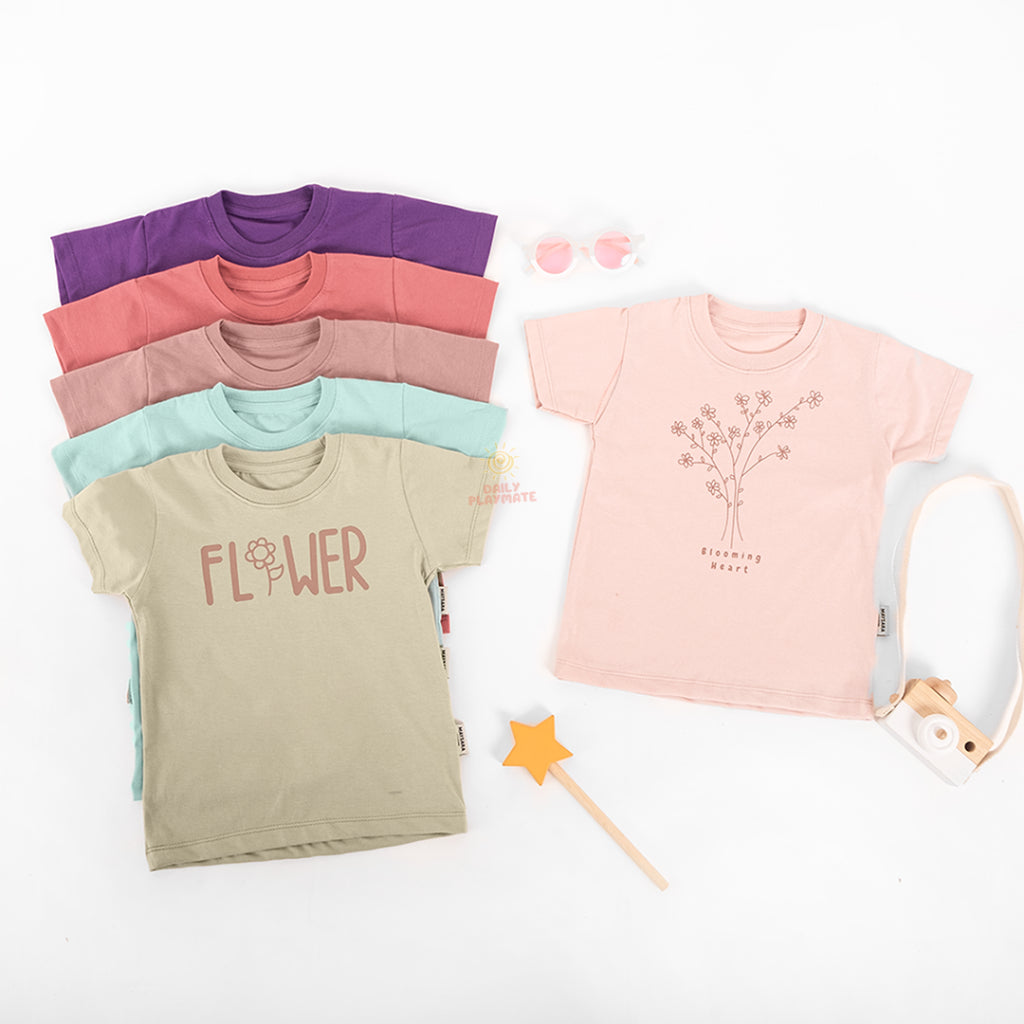 Kaos Graphic Tee Girl