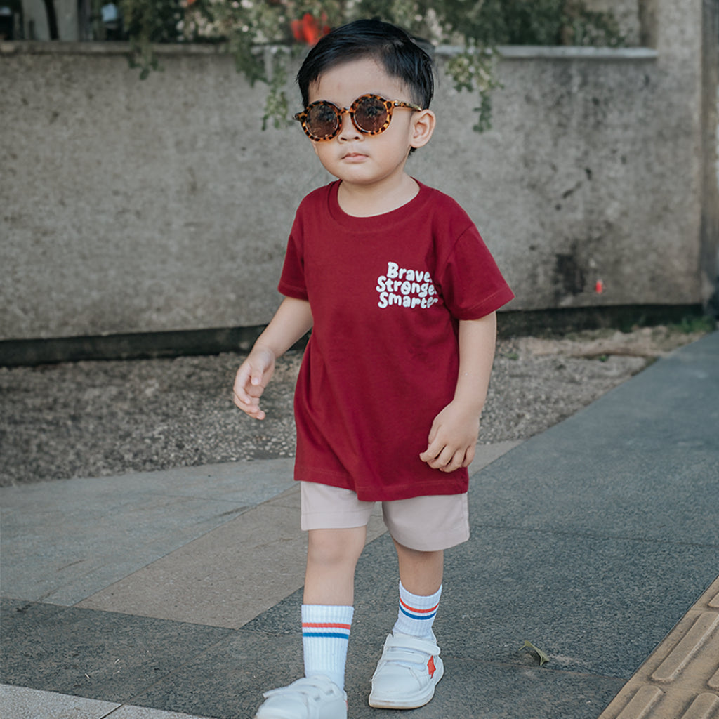 Kaos Graphic Tee