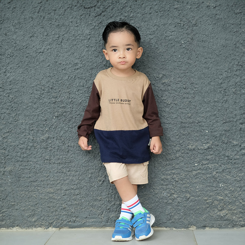 Kaos Lengan Panjang Kombinasi